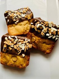 All-Natural Peanut Butter Bark Cookie Bars - 12 Pack